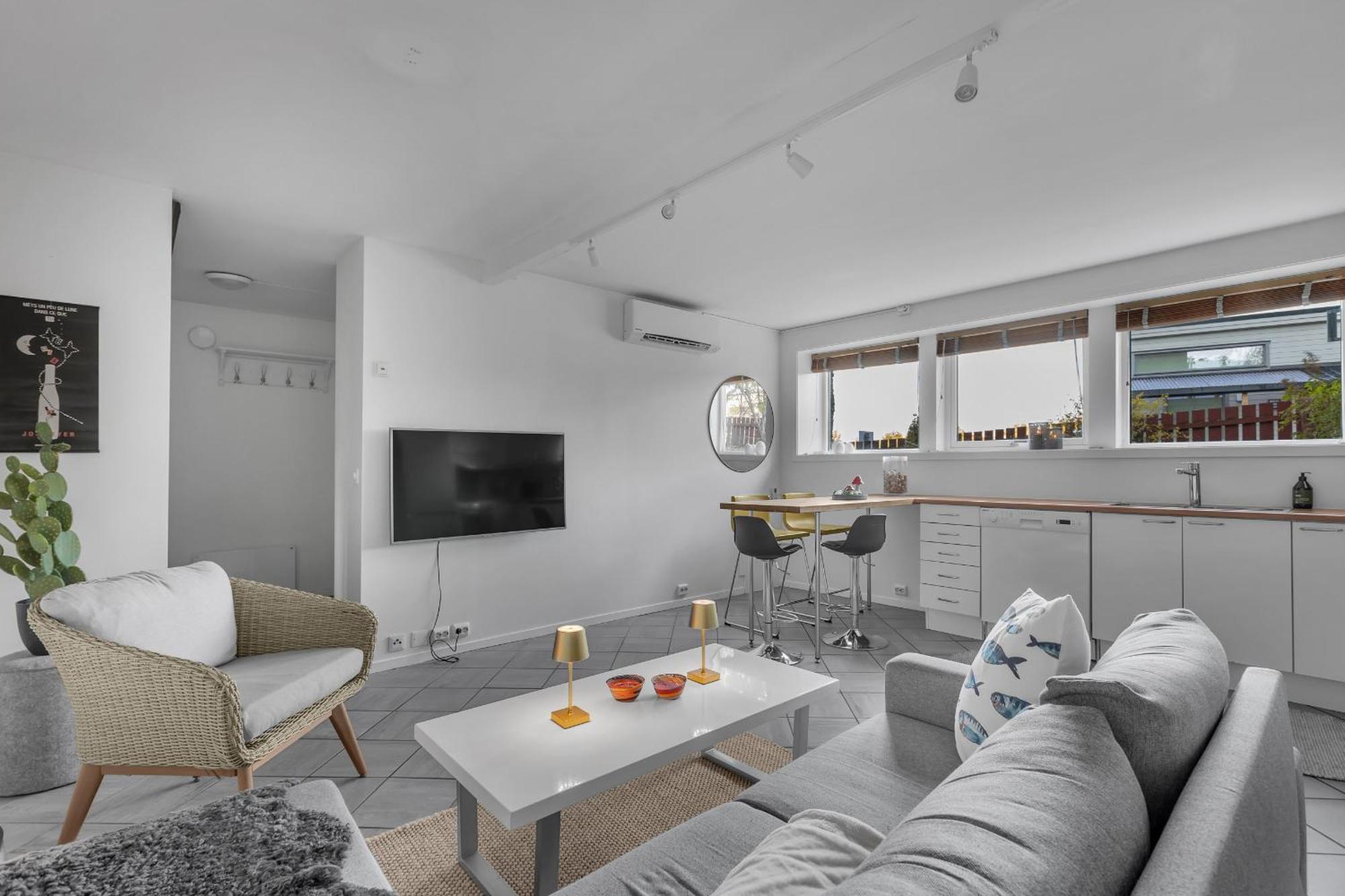 Lejlighed Stormly - Modern 1bed With Sofabed In Quiet Area *